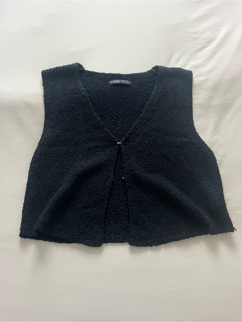 Black Knitted Cropped Vest with Hook Closure